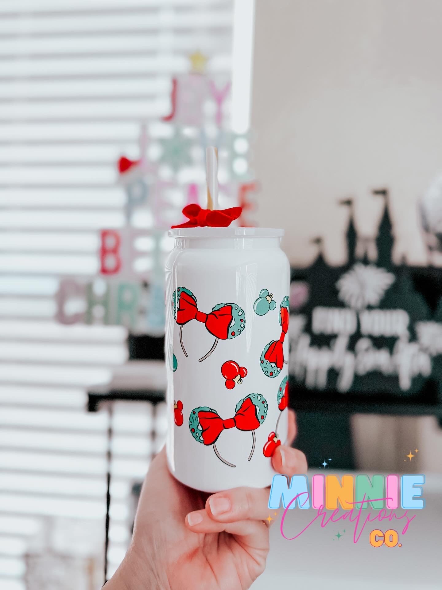 Christmas Wreath White metal Cup | Insulated Beer Can Cups