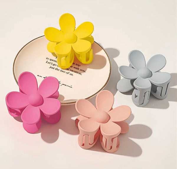 Flower hair clips